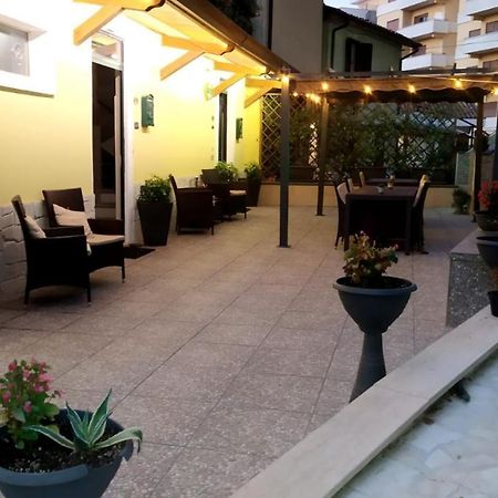 Il Roseto Bed & Breakfast Frosinone Exterior photo