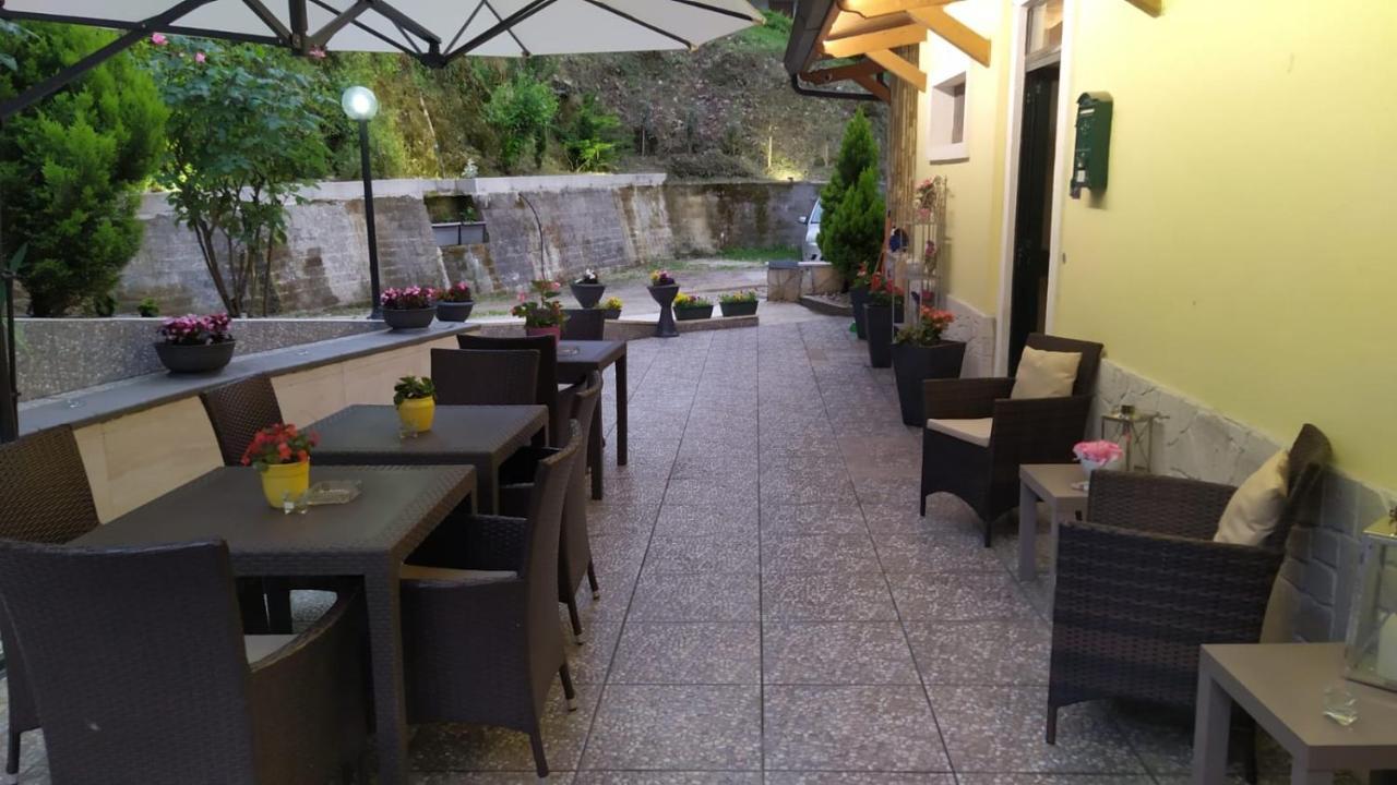 Il Roseto Bed & Breakfast Frosinone Exterior photo