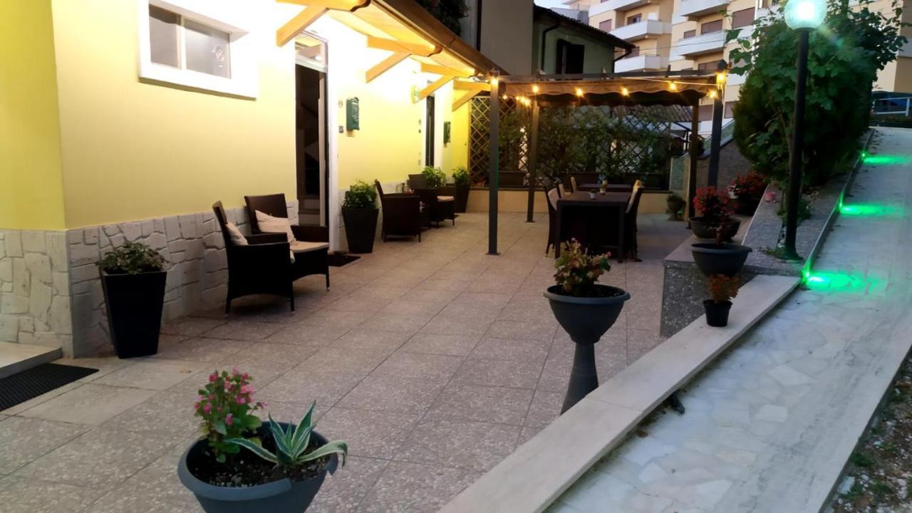 Il Roseto Bed & Breakfast Frosinone Exterior photo