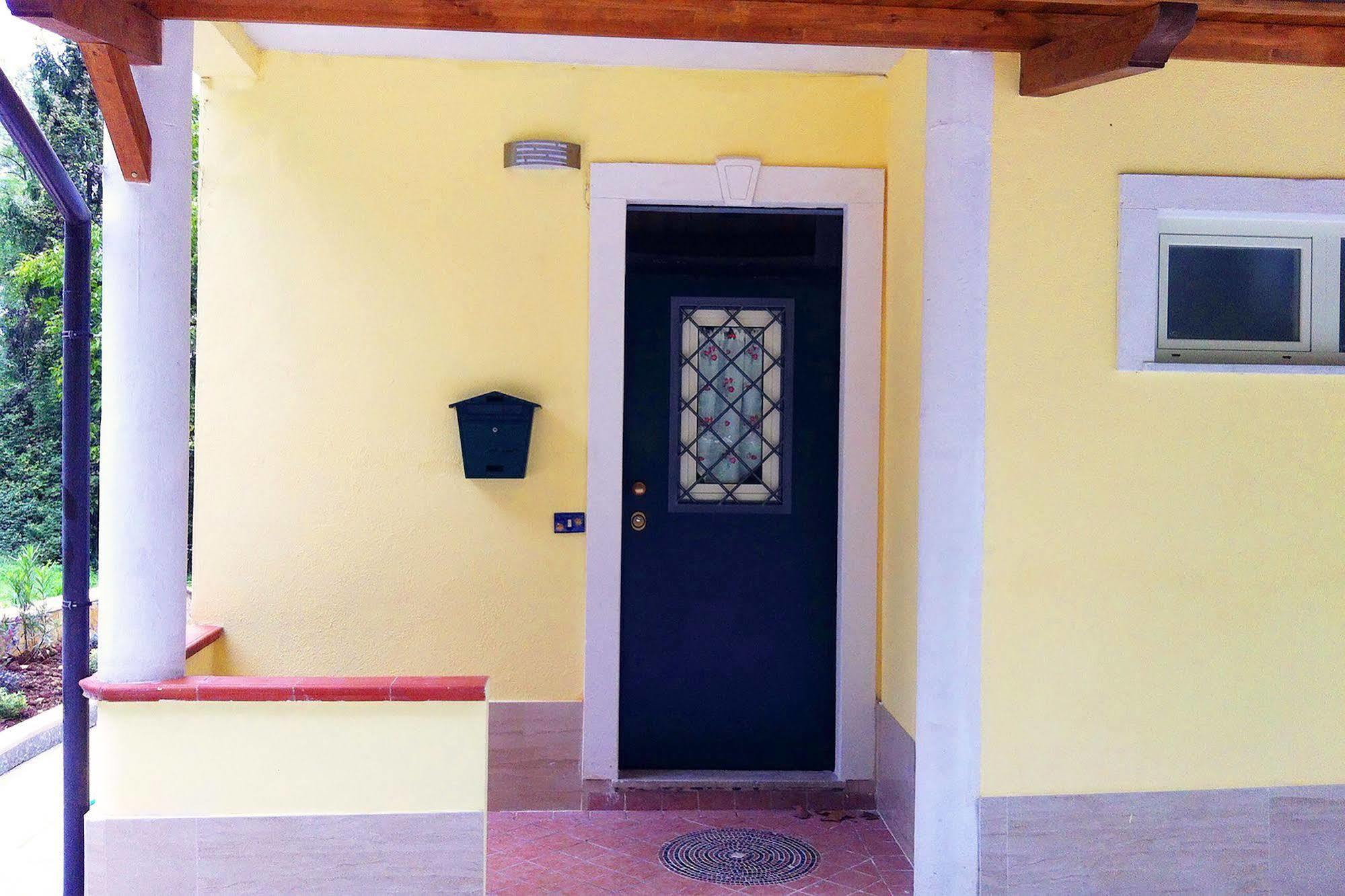 Il Roseto Bed & Breakfast Frosinone Exterior photo